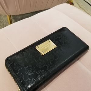 Black Michael Kors Shiny Logo wallet